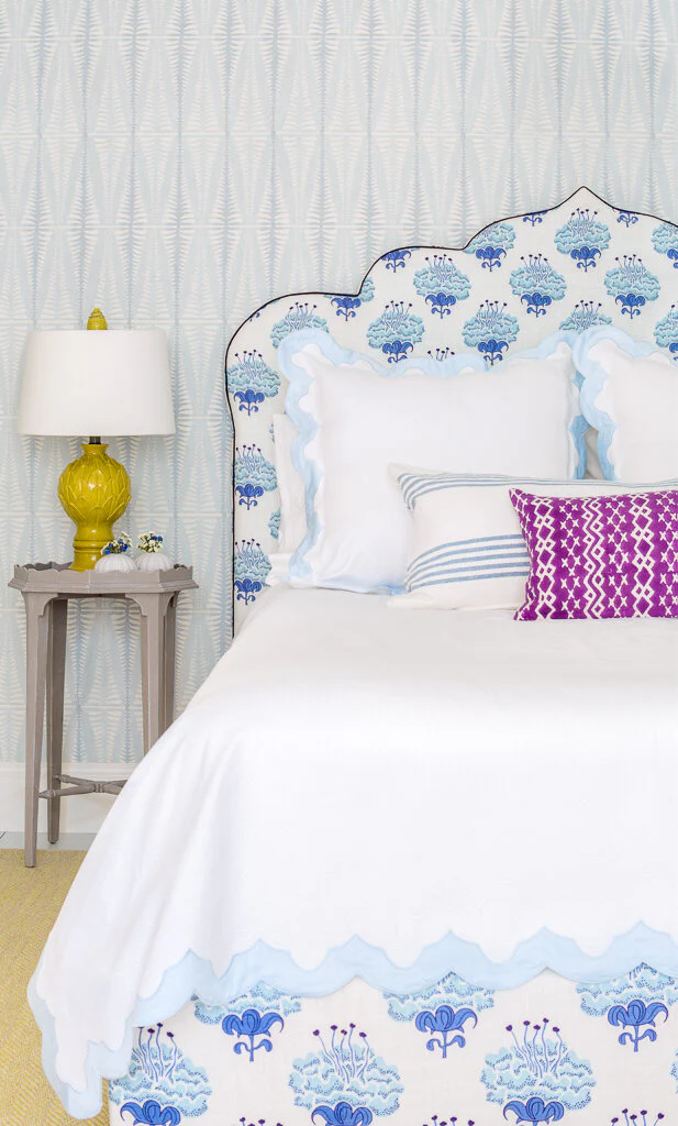 Casablanca Platform Bed - Image 5