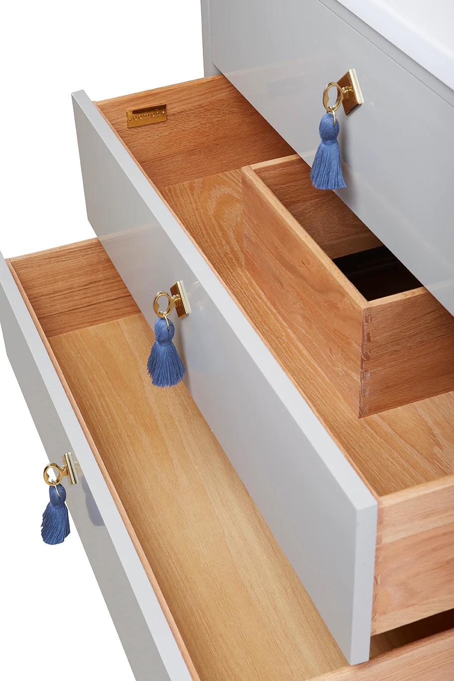 Easton Vanity 42 - Image 4