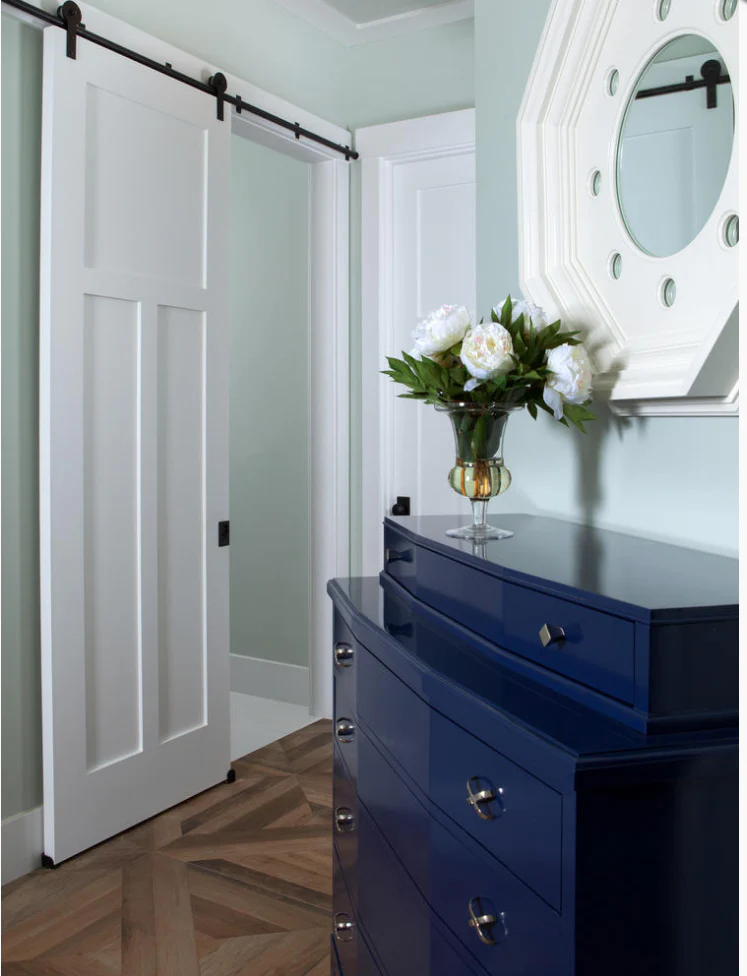 Manhattan Chest with Dividend - Image 3