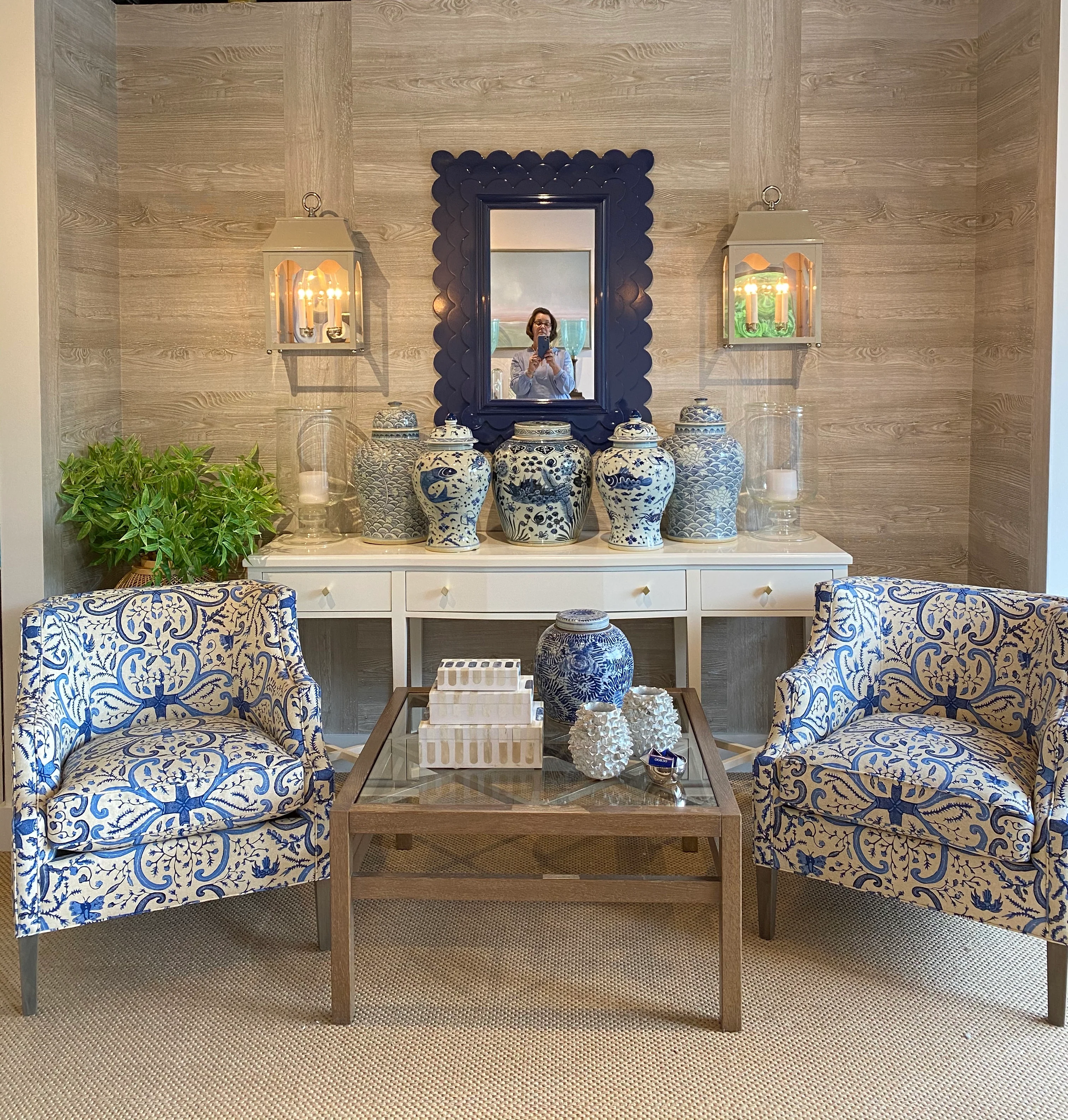 Manhattan Stretch Console - Image 4