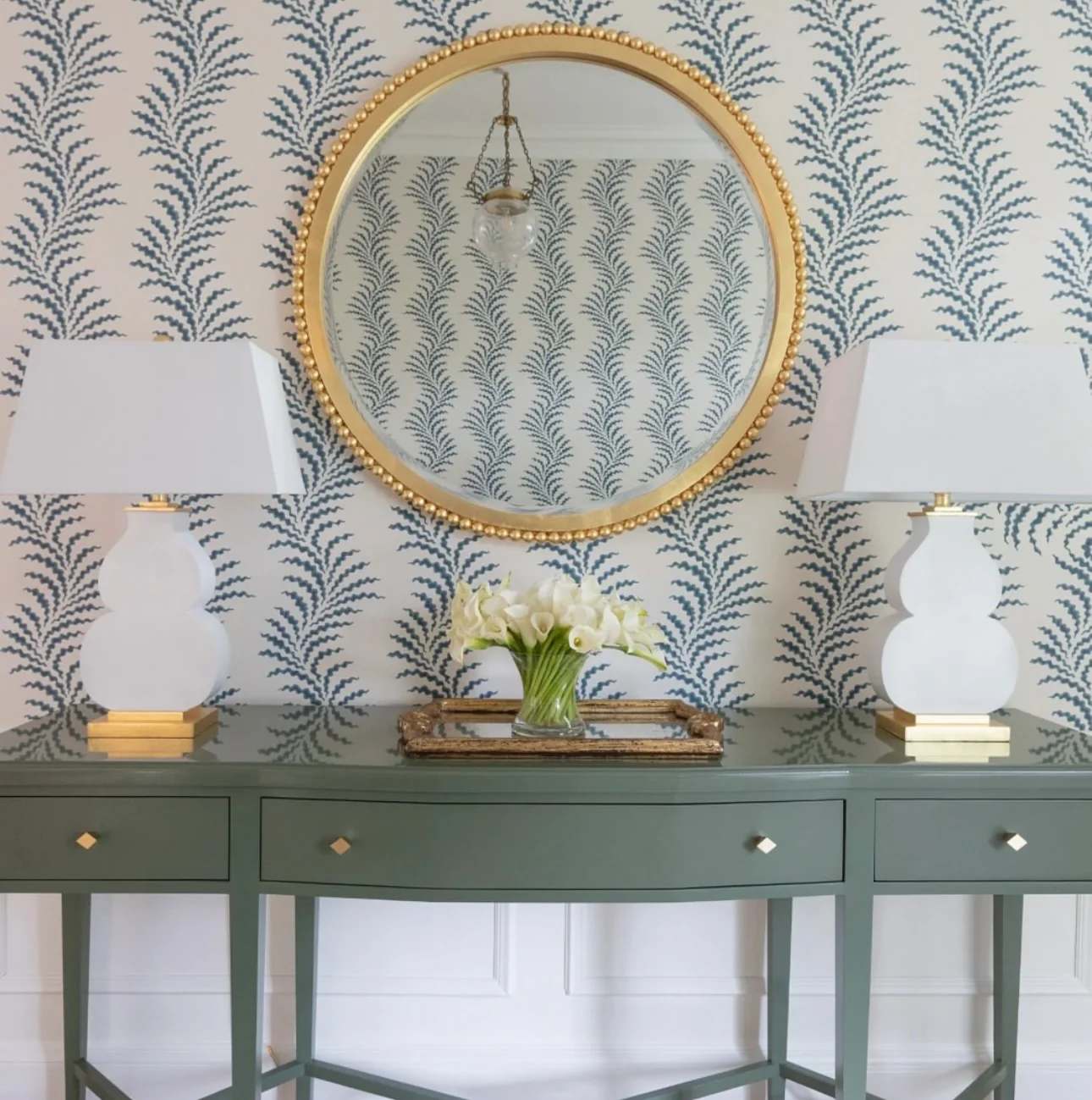 Manhattan Stretch Console - Image 5